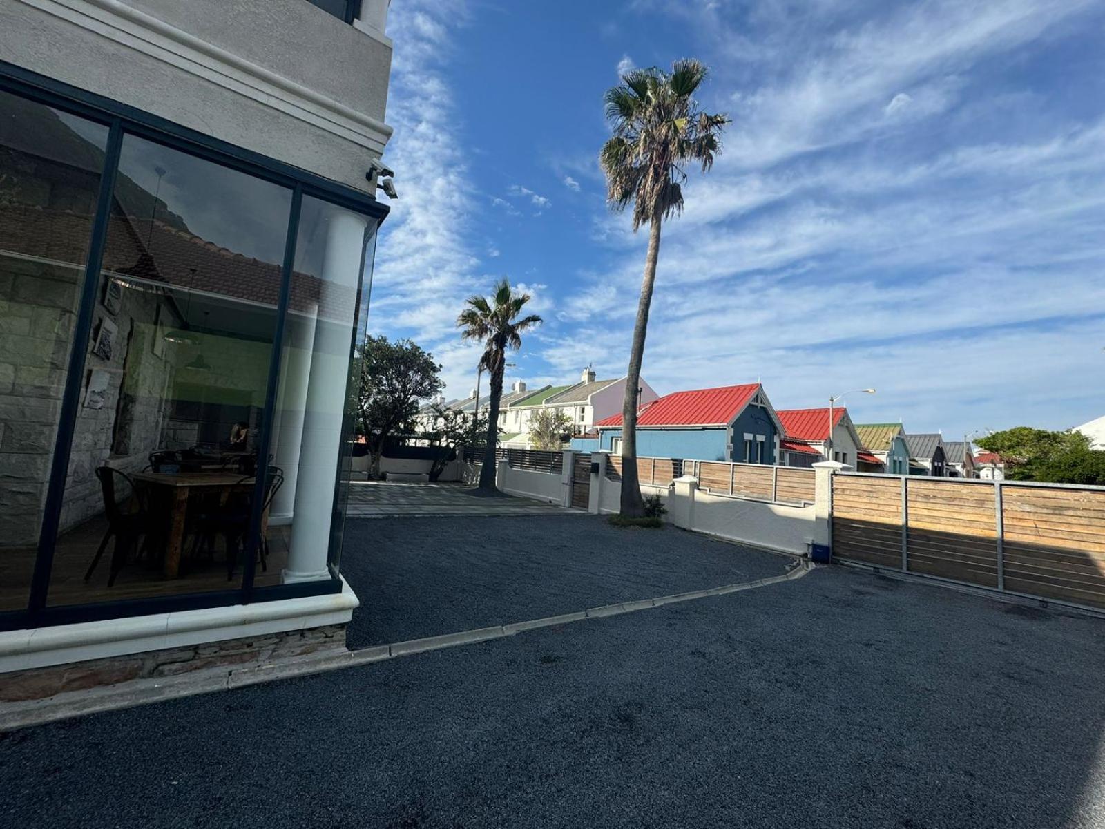 The Place Muizenberg Eksteriør bilde